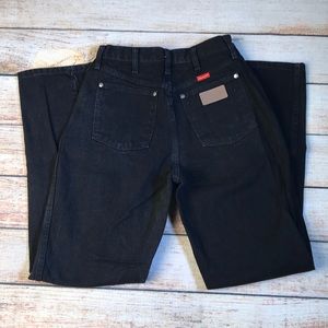 Black Vintage High Wasted Wranglers 9/10 length 32